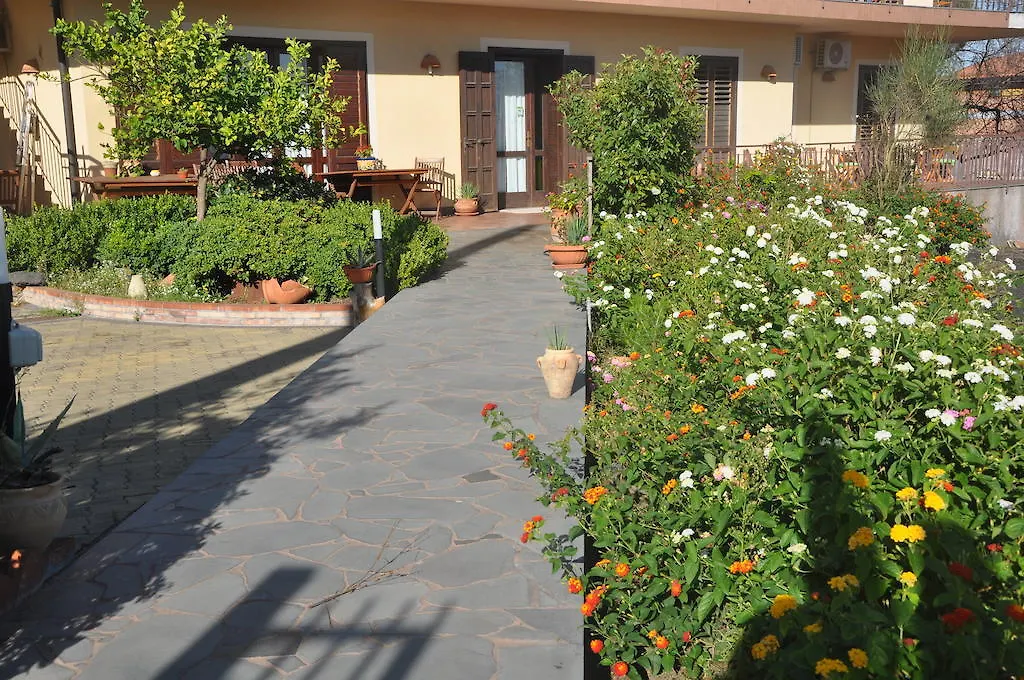 Etna Torre Del Grifo Bed & Breakfast Mascalucia