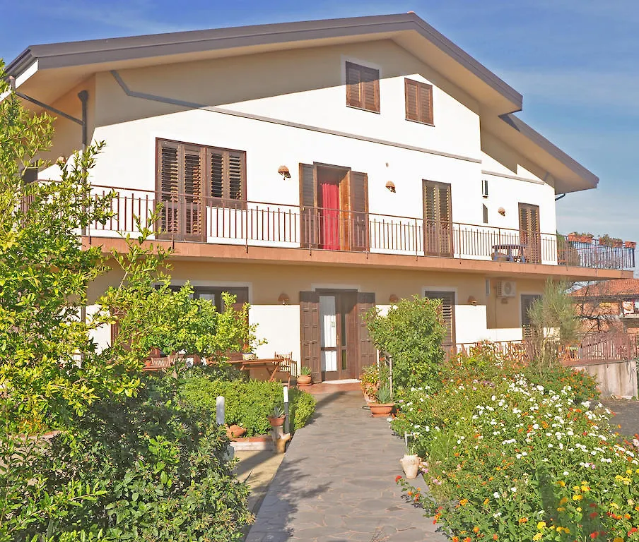 Etna Torre Del Grifo Bed & Breakfast Mascalucia