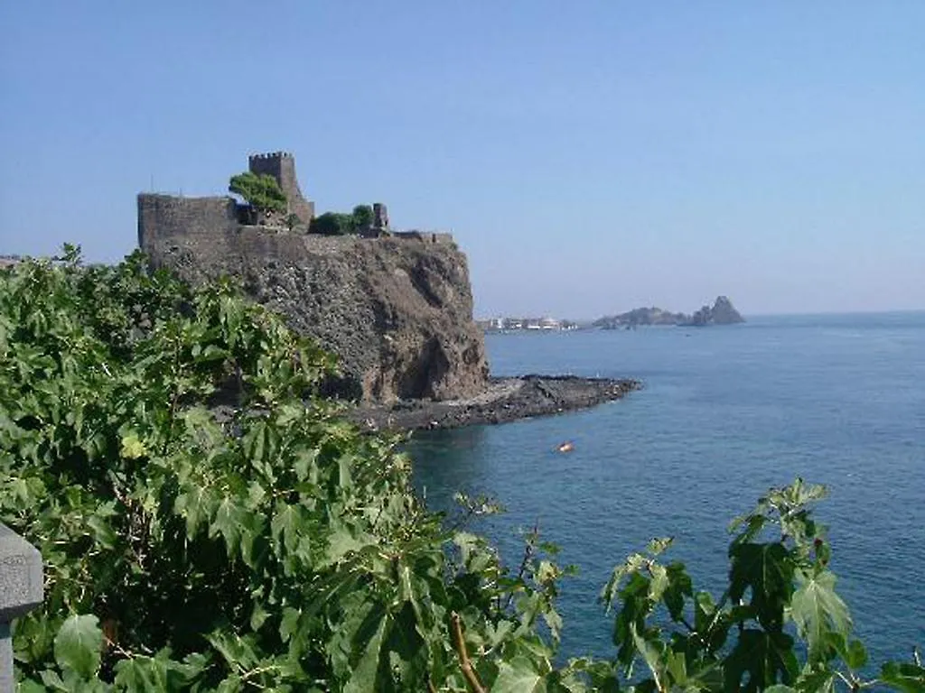 Etna Torre Del Grifo Bed & Breakfast Mascalucia Italy